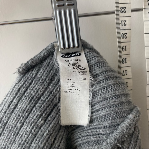 Old Navy Grey Winter Hat - Picture 6 of 6